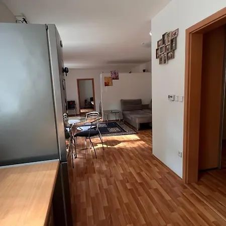 Apartamento 2 Apartment, Near Nivy Centrum