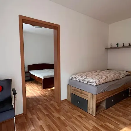 2 Apartment, Near Nivy Centrum * Bratislava